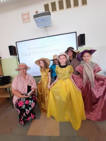 b_1024_768_0_00_images_2023_2024_Nowacka_Czytanie_narodowe_377405817_769319651662652_7546139818314642214_n